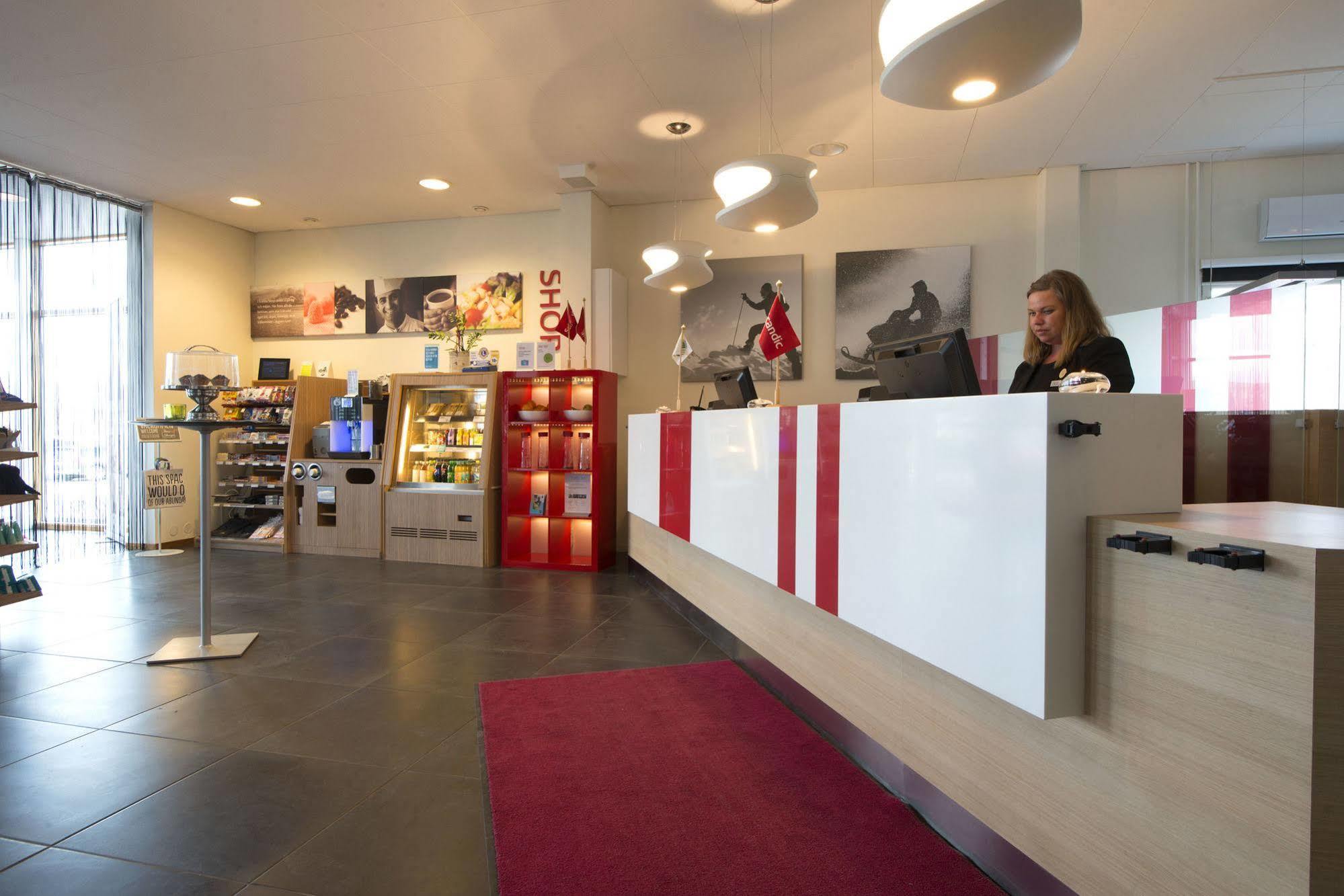 Scandic Oernskoeldsvik Екстериор снимка